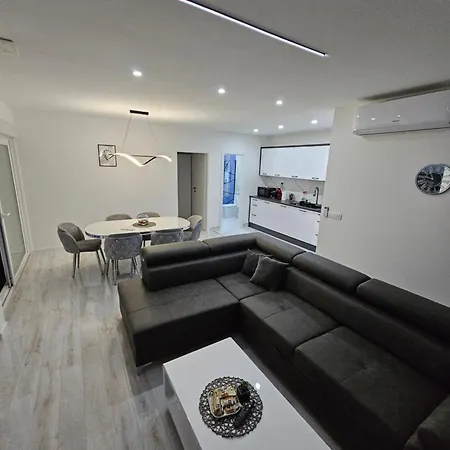 Luxury Arslan Villa *