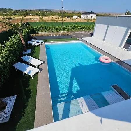 Luxury Arslan Villa *